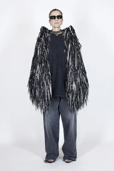 Look 15